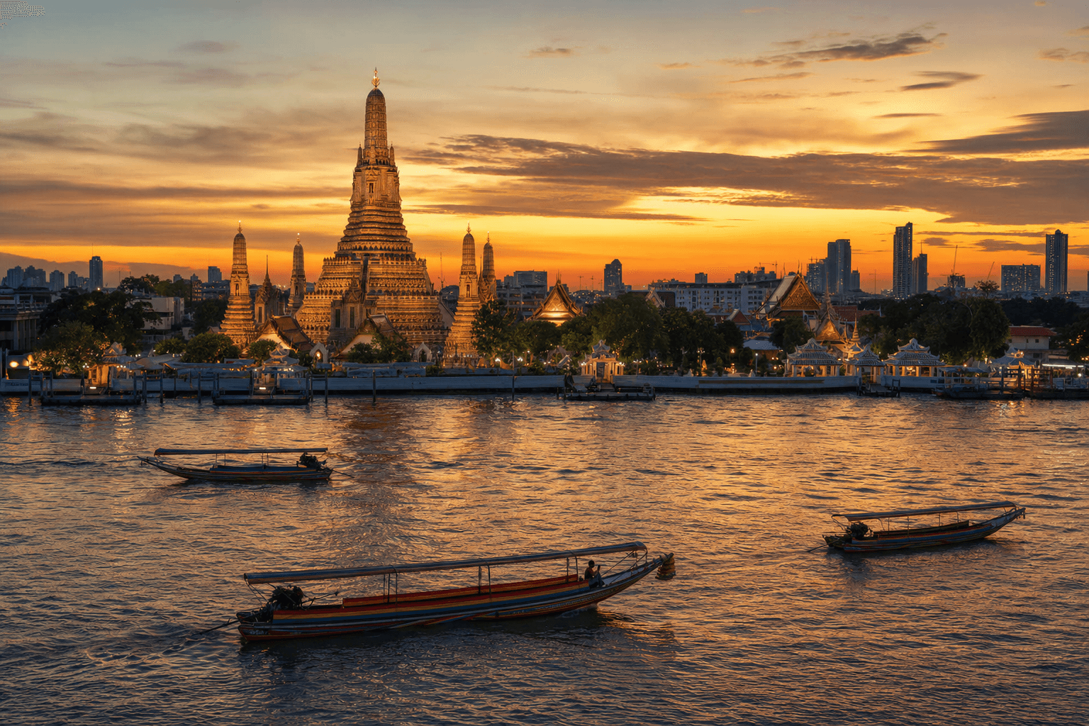 แม่น้ำเจ้าพระยาและวัดอรุณ ยามพระอาทิตย์ตก